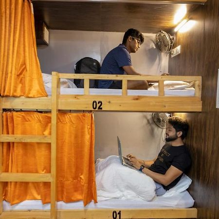 Sunrise Dormitory Hostel 뭄바이 외부 사진