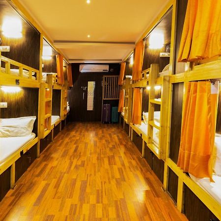 Sunrise Dormitory Hostel 뭄바이 외부 사진