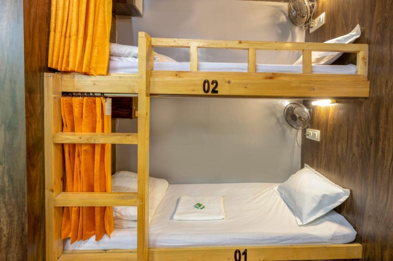 Sunrise Dormitory Hostel 뭄바이 외부 사진