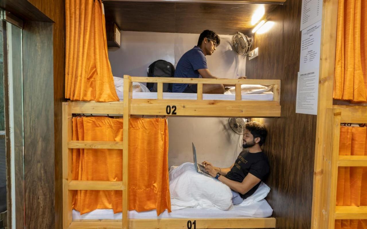 Sunrise Dormitory Hostel 뭄바이 외부 사진